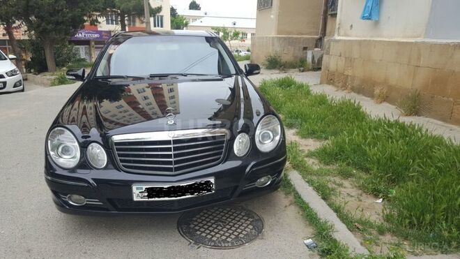 Mercedes E 320 2006, 185,000 km - 3.2 l - Bakı