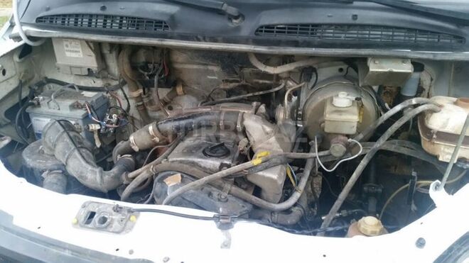 GAZ 330202-740 2005, 187,500 km - 2.4 l - Salyan