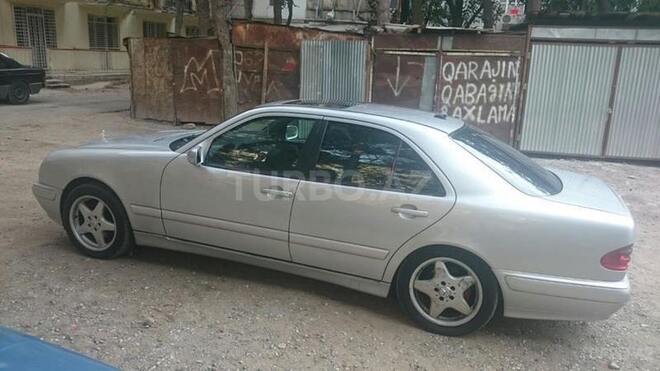 Mercedes E 220 2002, 277,479 km - 2.2 l - Bakı