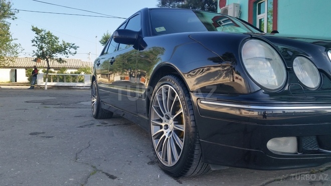 Mercedes E 240 1999, 191,210 km - 2.4 l - Sumqayıt