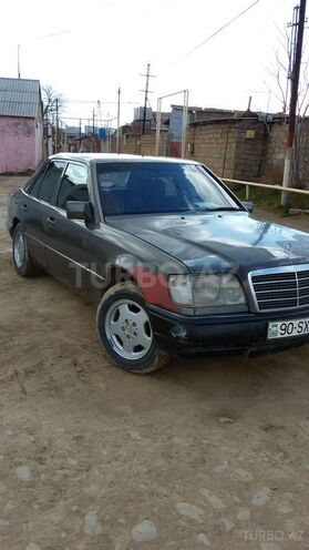 Mercedes E 200 1993, 35,000 km - 0.2 л - Bakı