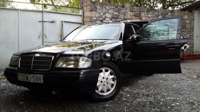 Mercedes C 220 1996, 256,486 km - 2.2 l - İsmayıllı