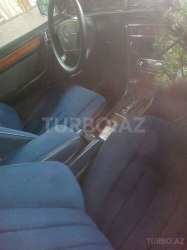 Mercedes E 300 1990, 286,500 km - 3.0 l - Bakı