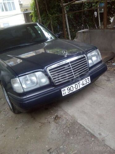 Mercedes E 300 1990, 286,500 km - 3.0 l - Bakı