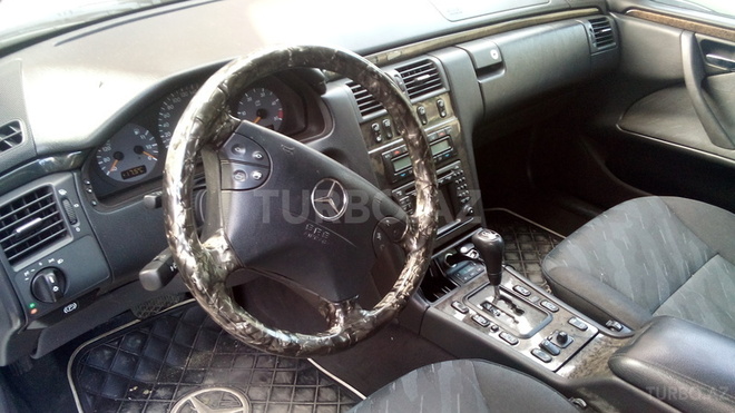 Mercedes E 320 2000, 360,000 km - 3.2 l - Bakı