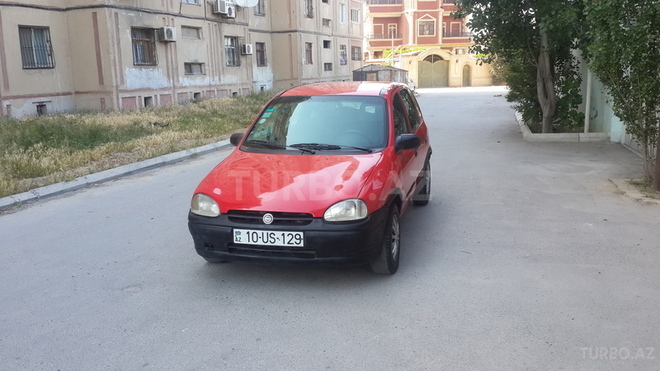 Opel Vivaro 1996, 137,000 km - 1.4 л - Bakı