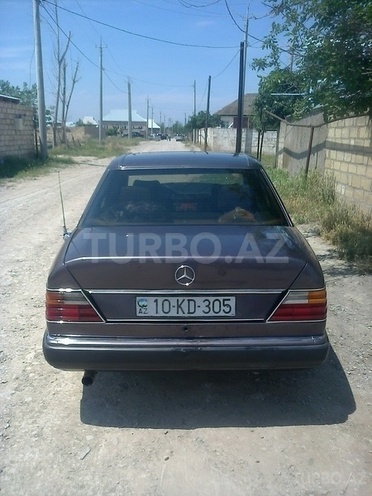 Mercedes E 230 1992, 250,000 km - 2.3 л - Kürdəmir