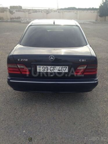 Mercedes E 270 1999, 216,000 km - 2.7 l - Bakı