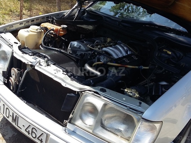 Mercedes E 200 1991, 0 km - 0.2 l - Bakı