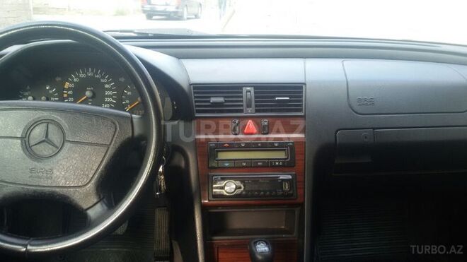 Mercedes C 180 1996, 270,000 km - 1.8 l - Bakı