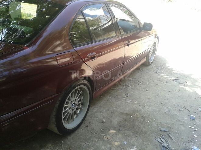 BMW 540 2001, 295,000 km - 0.4 l - Bakı