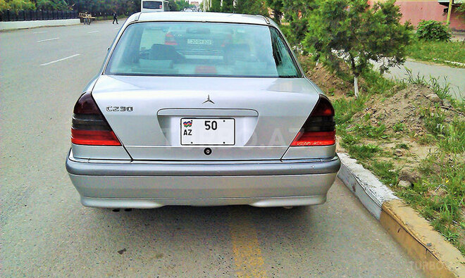 Mercedes C 230 1998, 186,800 km - 2.3 л - Sumqayıt