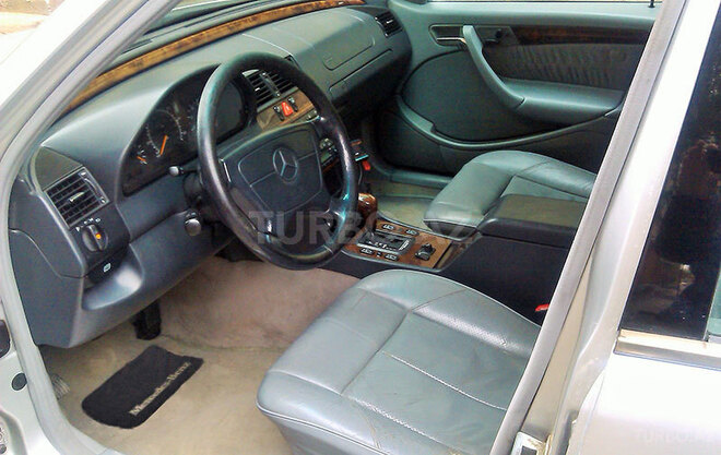 Mercedes C 230 1998, 186,800 km - 2.3 л - Sumqayıt