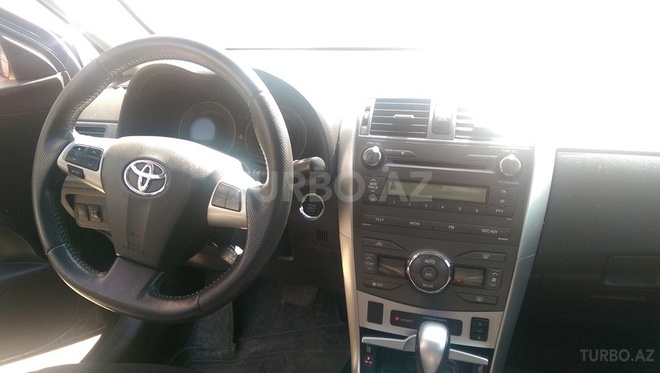 Toyota Corolla 2013, 88,000 km - 1.6 l - Bakı