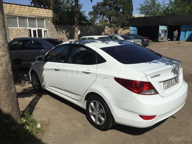 Hyundai Accent 2011, 91,000 km - 1.4 л - Gəncə