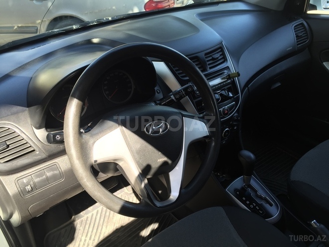 Hyundai Accent 2011, 91,000 km - 1.4 л - Gəncə