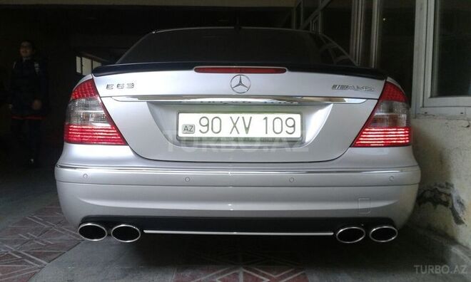 Mercedes E 240 2003, 222,439 km - 2.6 l - Bakı