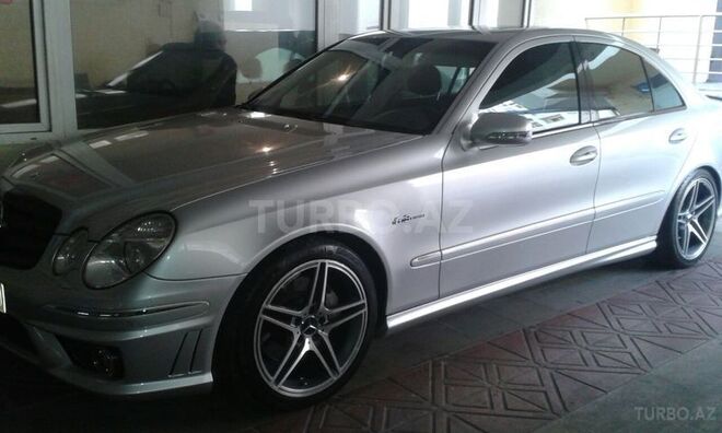 Mercedes E 240 2003, 222,439 km - 2.6 l - Bakı
