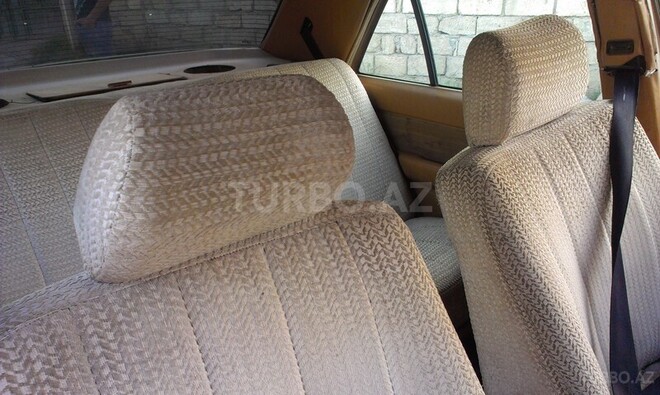 Mercedes E 230 1985, 1,234,544 km - 2.3 l - Bakı