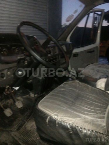 GAZ 330202-740 1998, 0 km - 0.1 l - Saatlı