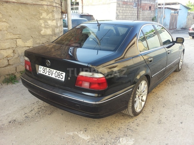 BMW 528 2000, 300,000 km - 2.8 l - Bakı