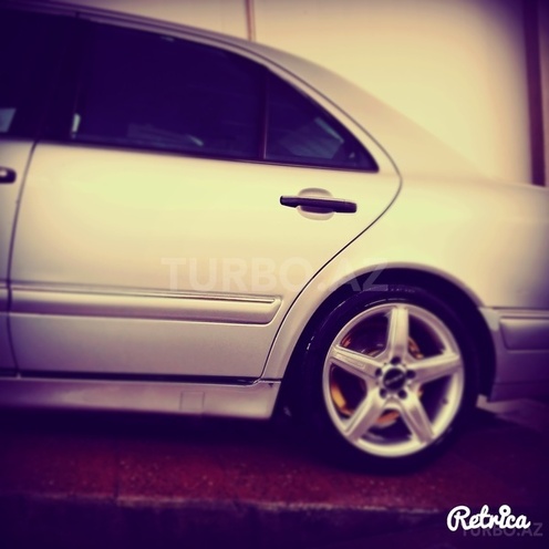 Mercedes E 240 1999, 280,000 km - 2.4 l - Bakı