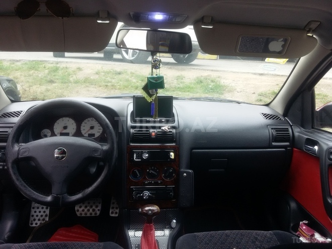 Opel Astra 1998, 220,000 km - 2.0 л - Bakı