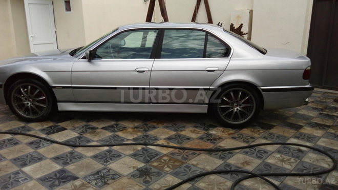 BMW 740 1996, 265,000 km - 4.4 l - Bakı