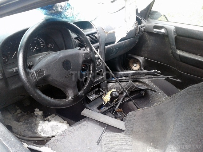 Opel Astra 1999, 156,000 km - 1.6 l - Mingəçevir