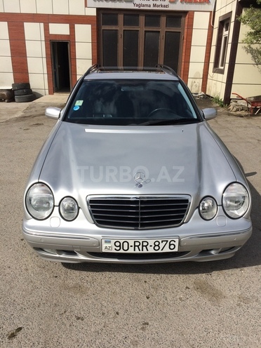 Mercedes E 240 2001, 20,000 km - 0.3 l - Bakı