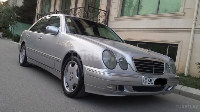 Mercedes E 270 1999, 295,000 km - 2.7 л - Bakı