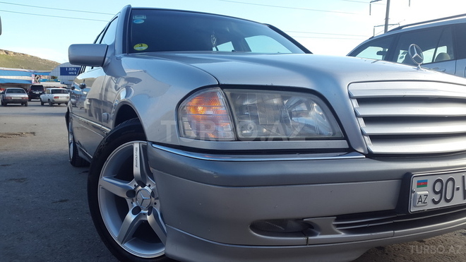 Mercedes C 220 1999, 300,000 km - 2.2 л - Bakı