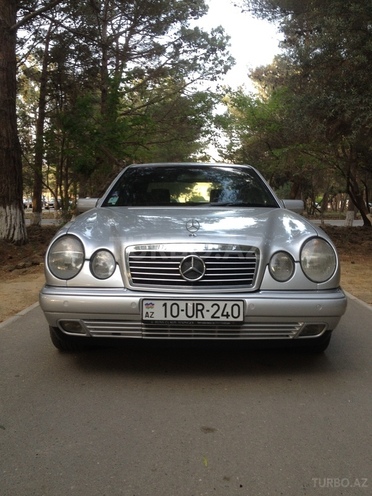 Mercedes E 240 1998, 243,450 km - 2.4 l - Sumqayıt