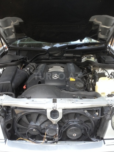 Mercedes E 240 1998, 243,450 km - 2.4 l - Sumqayıt
