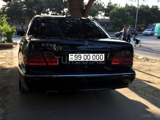 Mercedes E 240 2000, 255,000 km - 2.6 l - Bakı