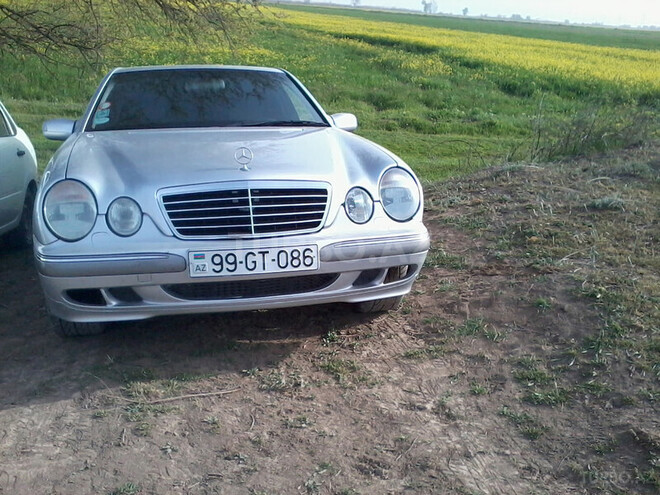 Mercedes E 220 2002, 272,000 km - 2.2 l - İmişli