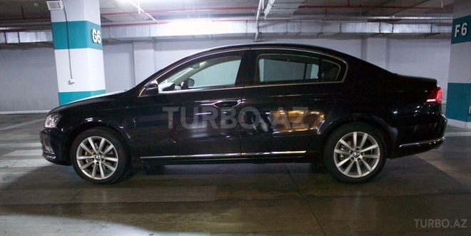 Volkswagen Passat 2013, 85,000 km - 1.8 л - Bakı