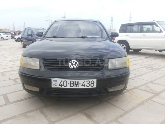 Volkswagen Passat 1999, 195,635 km - 1.8 l - Sumqayıt