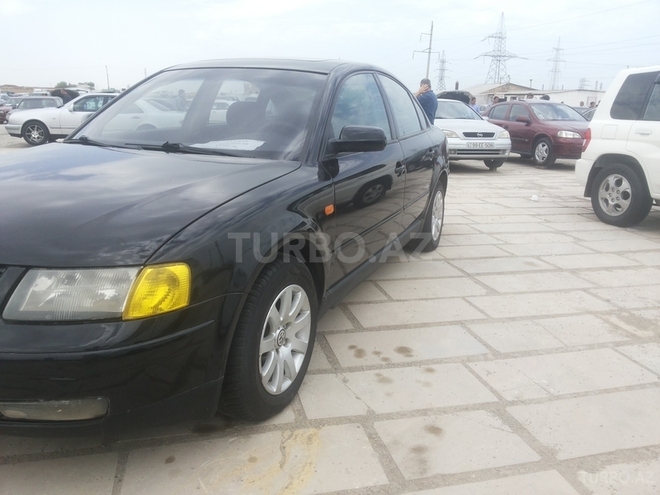 Volkswagen Passat 1999, 195,635 km - 1.8 l - Sumqayıt