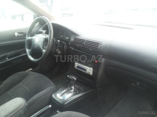 Volkswagen Passat 1999, 195,635 km - 1.8 l - Sumqayıt