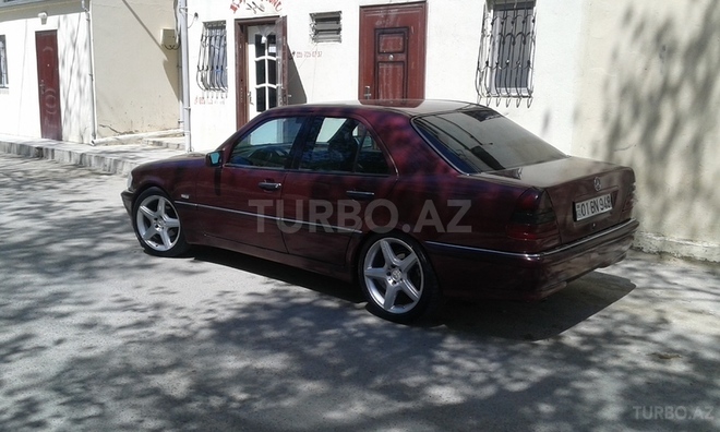 Mercedes C 230 1997, 321,000 km - 2.3 л - Sumqayıt