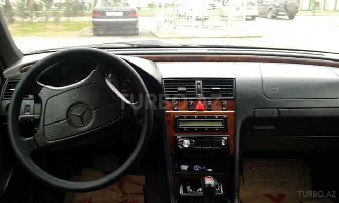 Mercedes C 230 1997, 321,000 km - 2.3 л - Sumqayıt