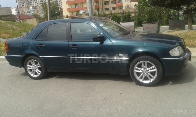 Mercedes C 250 1995, 285,000 km - 2.5 л - Bakı