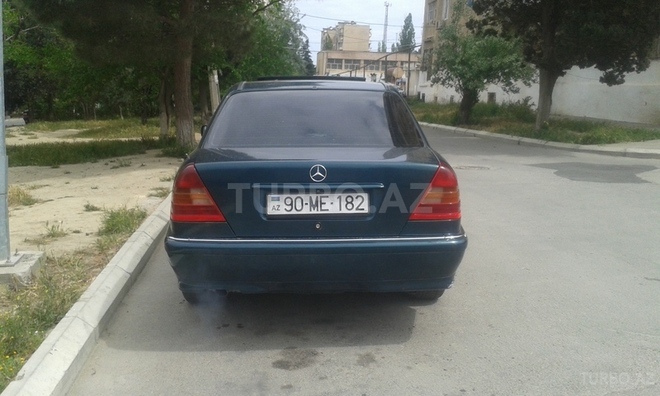 Mercedes C 250 1995, 285,000 km - 2.5 л - Bakı