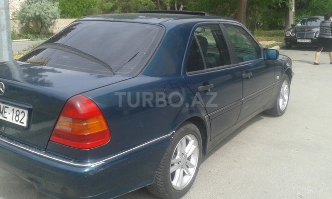 Mercedes C 250 1995, 285,000 km - 2.5 л - Bakı