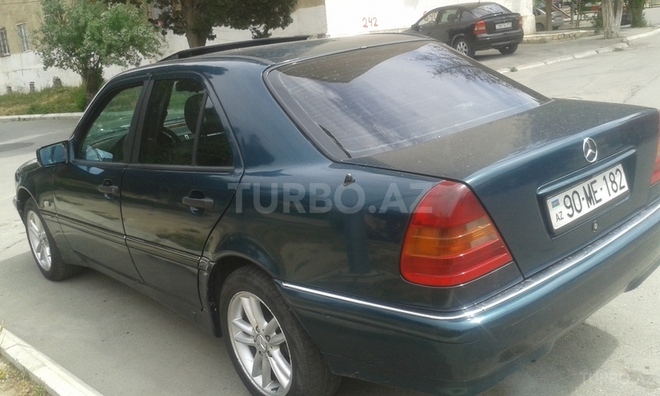 Mercedes C 250 1995, 285,000 km - 2.5 л - Bakı
