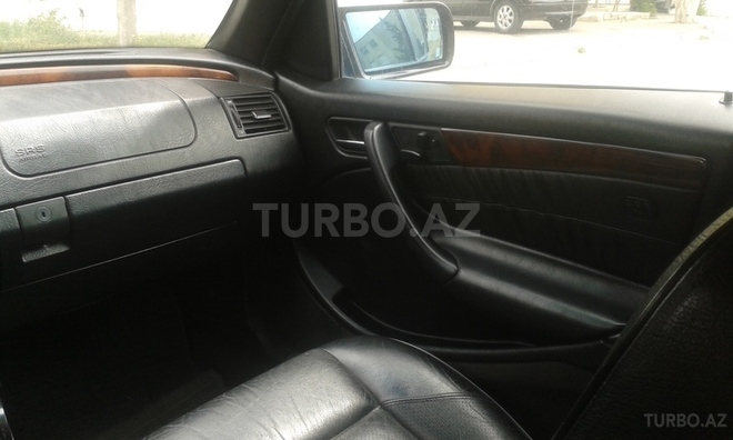 Mercedes C 250 1995, 285,000 km - 2.5 л - Bakı