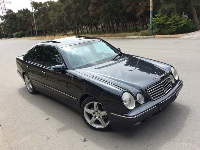 Mercedes E 320 2001, 188,000 km - 3.2 l - Bakı
