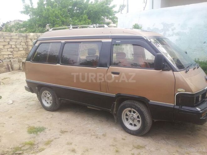Toyota  1989, 568,906 km - 2.0 l - Bakı