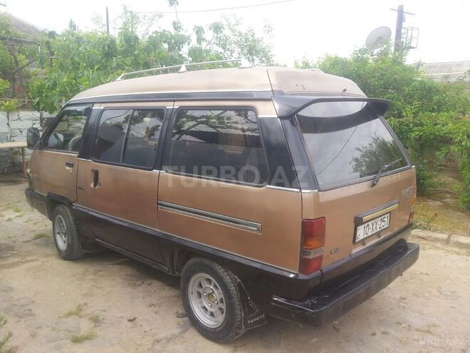 Toyota  1989, 568,906 km - 2.0 l - Bakı